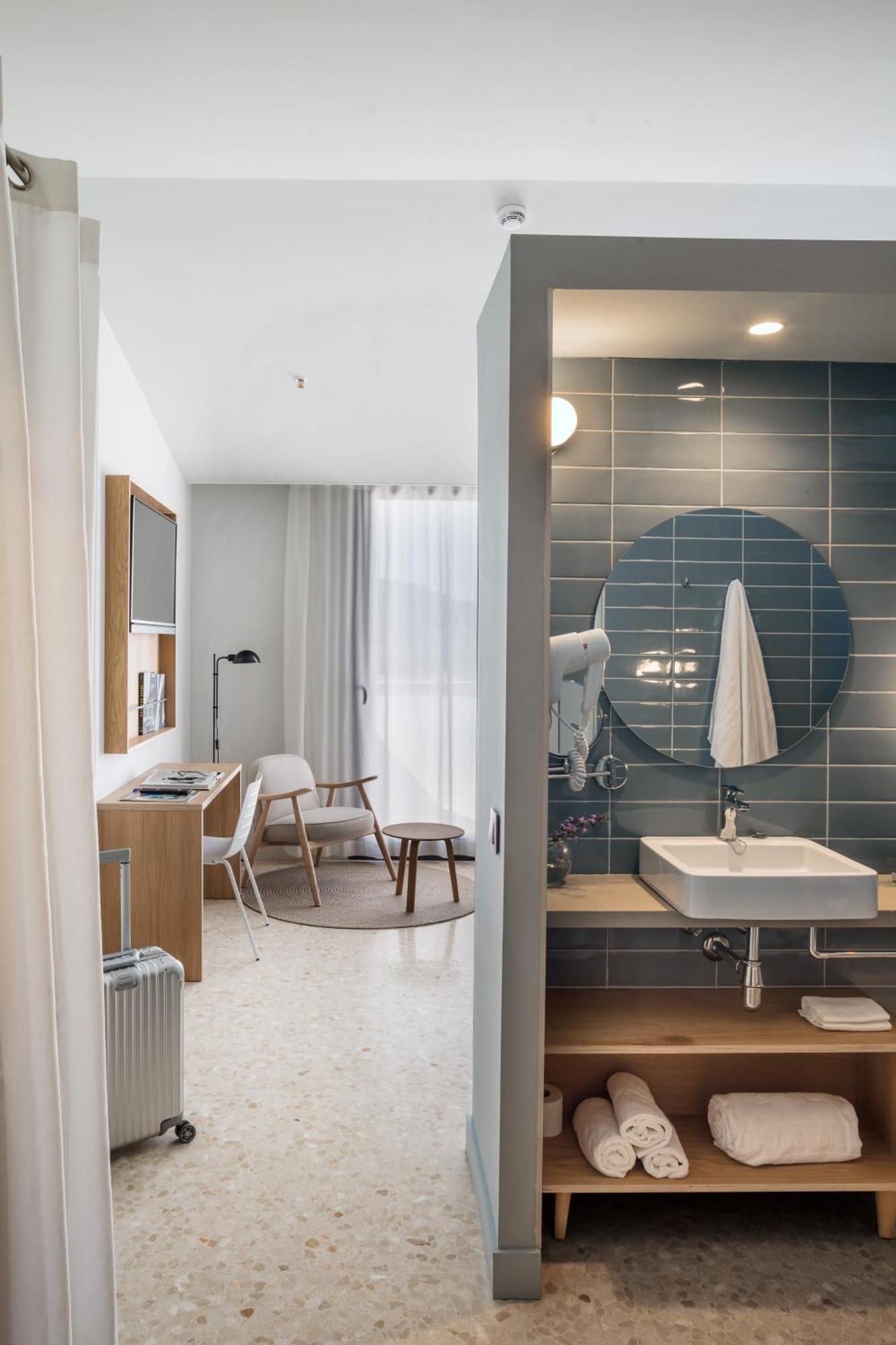 Aqua Hotel Silhouette & Spa - Adults Only Малграт де Мар Екстериор снимка