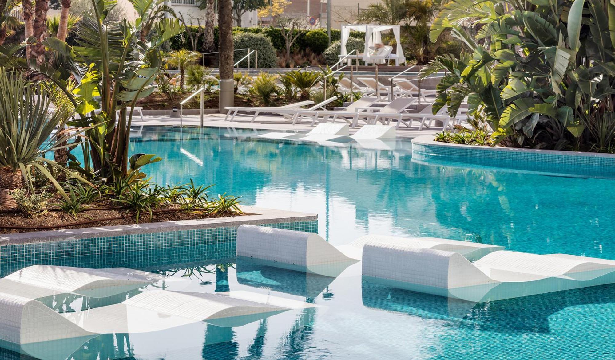 Aqua Hotel Silhouette & Spa - Adults Only Малграт де Мар Екстериор снимка